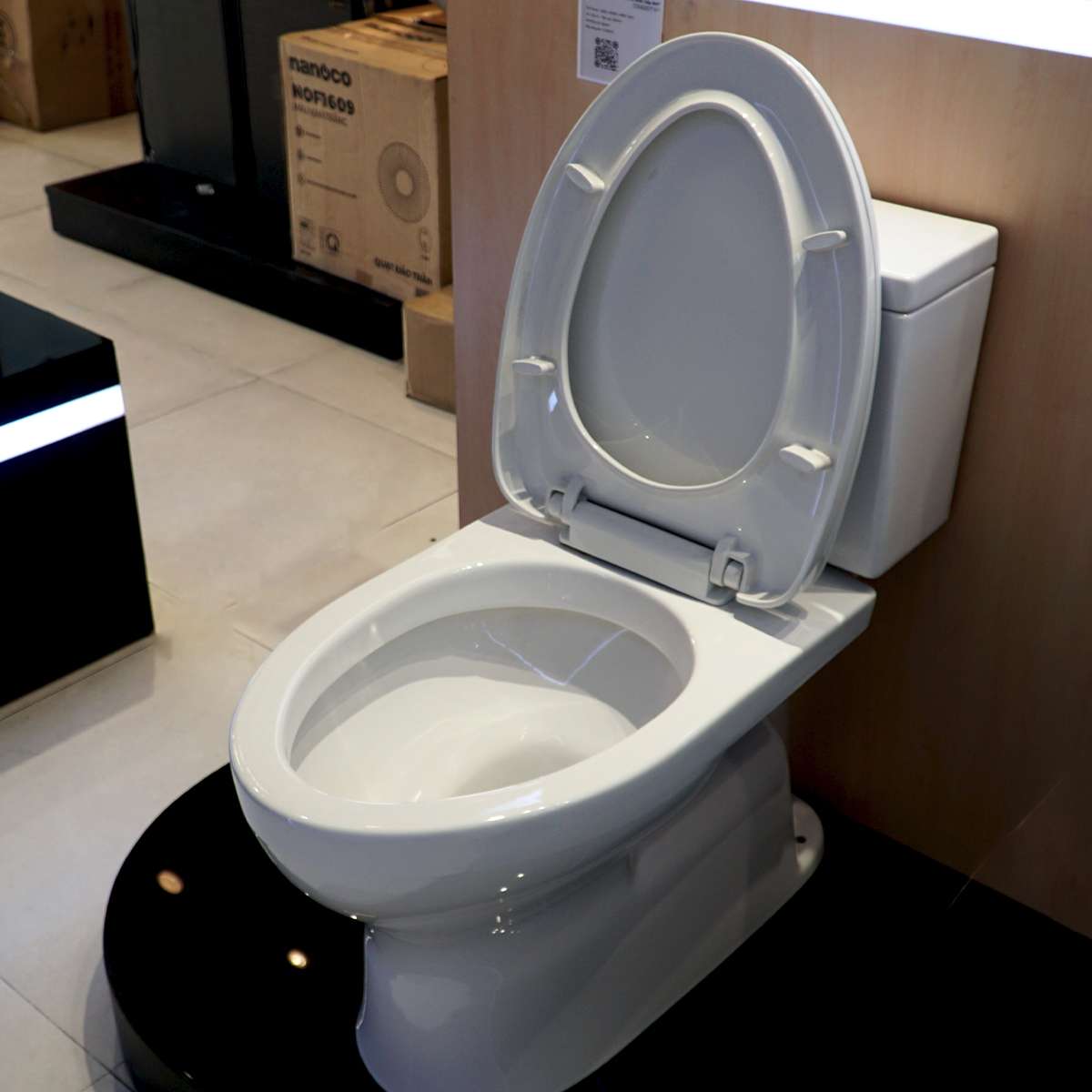 Bồn cầu 2 khối TOTO CS302DT10 nắp đóng êm TC395VS 10 cs302dt10-toto-banletaikho-9